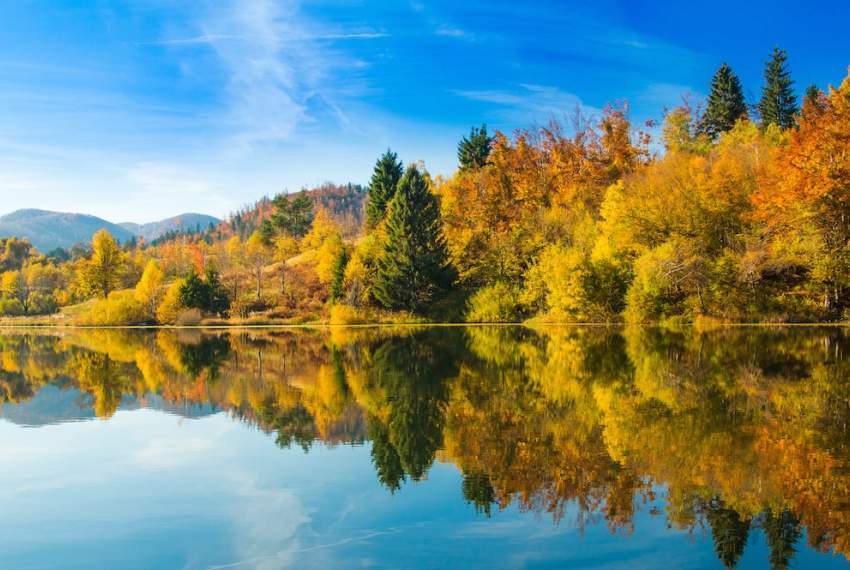 In der Krk Umgebung der Insel Krk gibt es tolle Ausflugsziele - viele Naturattraktionen und Sehenswürdigkeiten