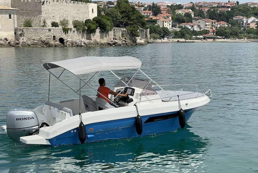 Atlantic Sun Cruiser 630 - from the town Krk