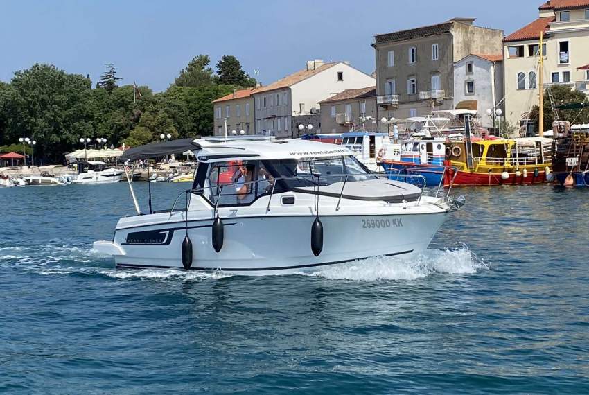 Merry Fisher 795 - dalla citta´ di Krk 
