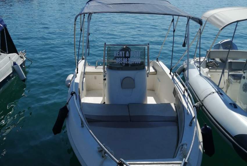 Speedboat Open Line, 90 HP, for 5 people