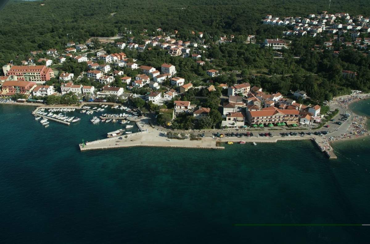 The sea front in Njivice