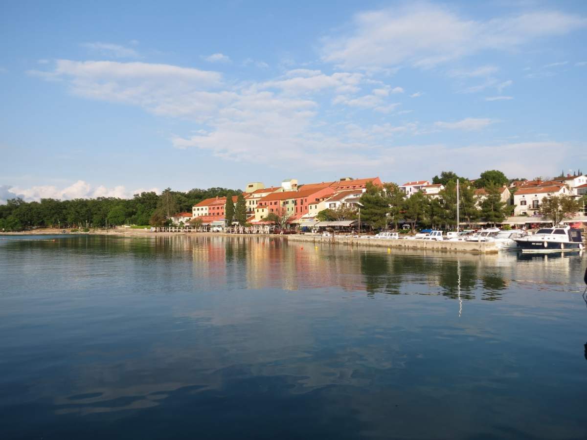 Njivice direkt am Meer