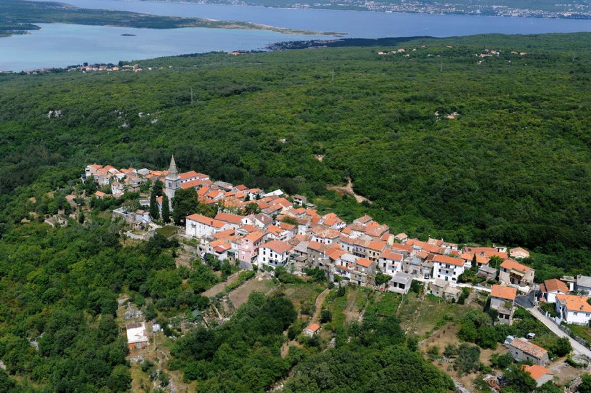 The historic city center of Dobrinj