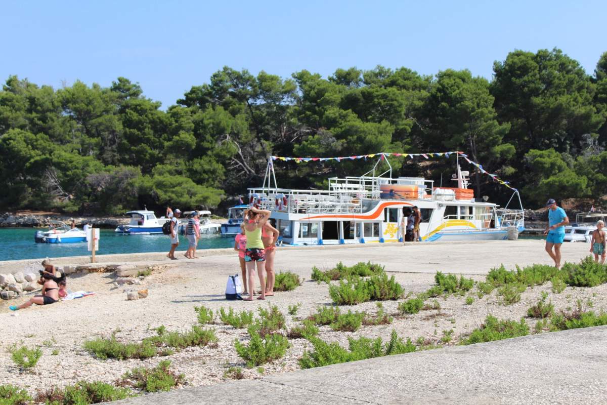 day trip for cyclists to the islands Rab, Grgur, Goli otok