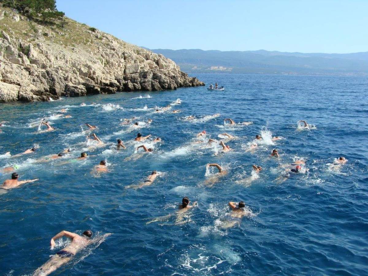 Swimming marathon Risika