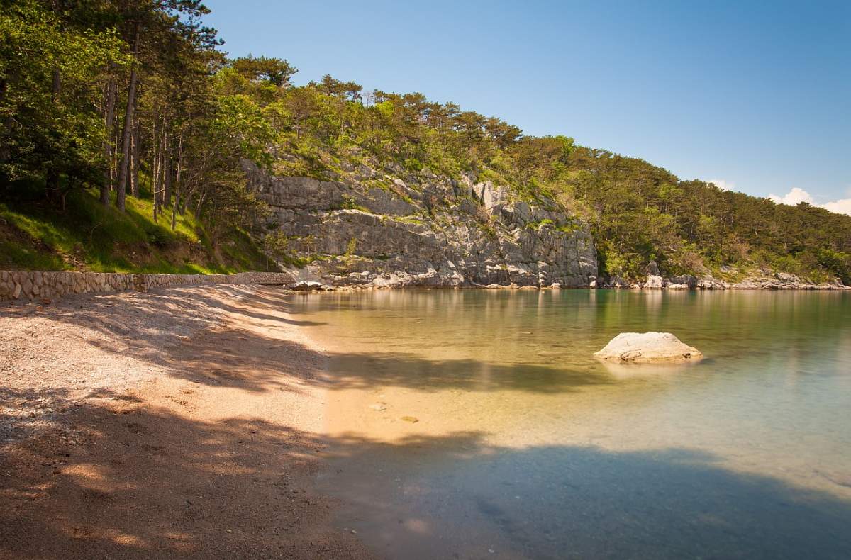 Strand Pesja in Omišalj