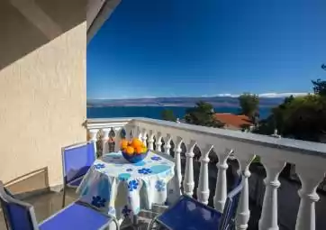 Ivan - vicino alla spiaggia, con vista mare