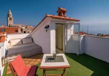 Pod Voltu - terrazza sul tetto con splendida vista mare