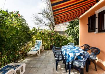 Ines - ideal for family vacation, near the sandy beach