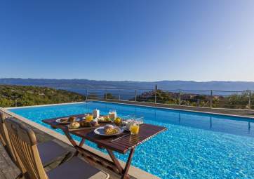 Villa Vrbnik - luxuriöse Villa mit Panoramablick auf das Meer