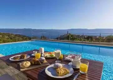 Villa Vrbnik - moderna e lussuosa con vista mare panoramica