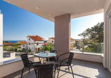 Mia 1 - moderne Ferienwohnung in Krk in Strandnähe