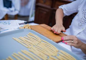 Homemade pasta Šurlice making class and tasting