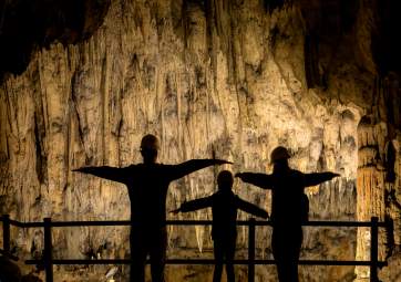 La visita guidata delle grotte di Barać 