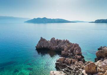 Panorama by boat between 4 islands with swimming