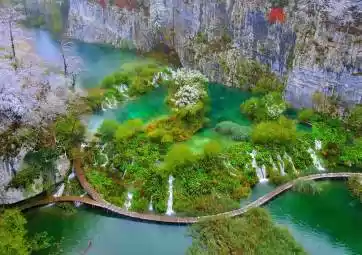 Private tour to Plitvice Lakes by van from Island of Krk