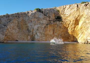 Spiagge nascoste con nuoto a Spiaggia dorata e Grotta Blu