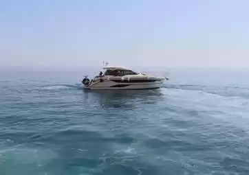 Escursione privata di mezza giornata in yacht di lusso