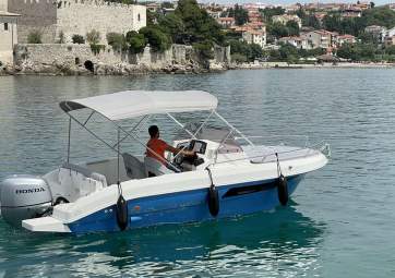 Atlantic Sun Cruiser 630 - from the town Krk