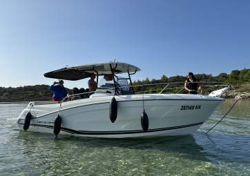 Cap Camarat 9.0 CC -from town Krk 